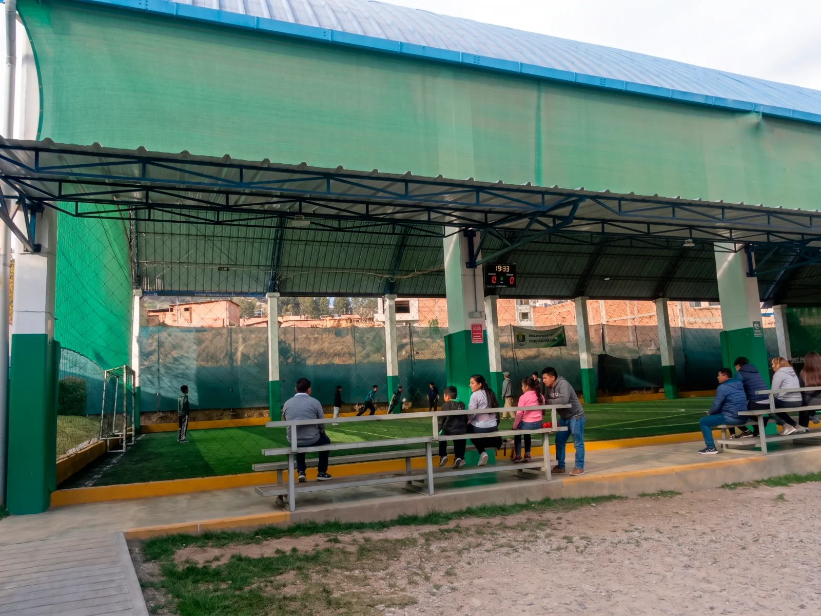 Complejo Deportivo "Club Real Waullac"