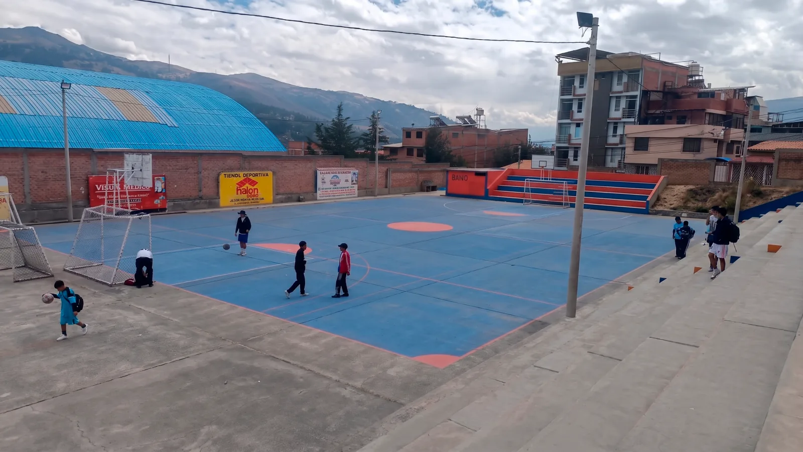 Complejo Deportivo Parque Perú